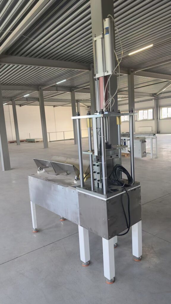 automatic rod cutting machine