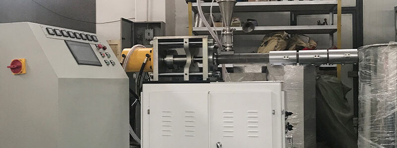 UHMWPE Rod Extruder Producing 30 mm Rods: Production Video
